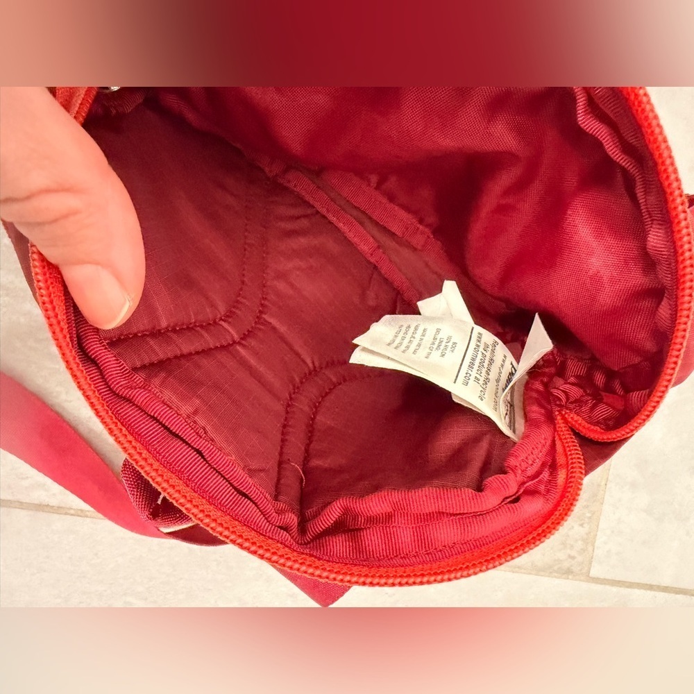 Patagonia Maroon Ultralight Black Hole Mini Hip Pack - Picture 9 of 12